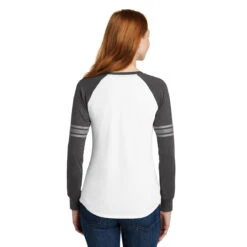District Women's White/Heathered Charcoal/Silver Game Long Sleeve V-Neck Tee -Sportswear Shop DM477 White Heathered Charcoal Silver HTB